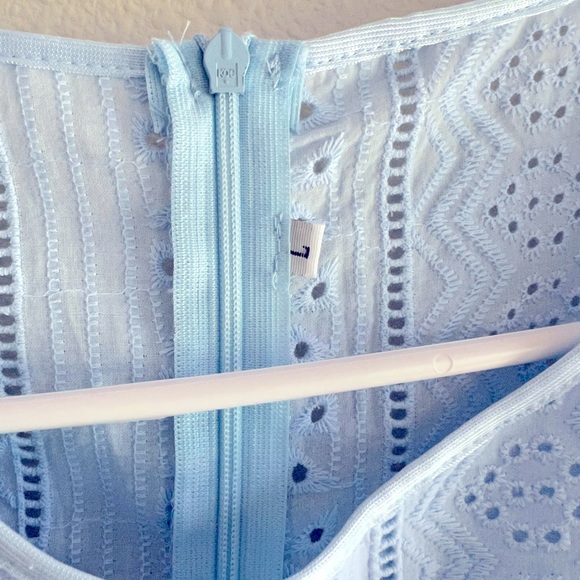 Vintage style dress with lace detail - Picture 4 of 4